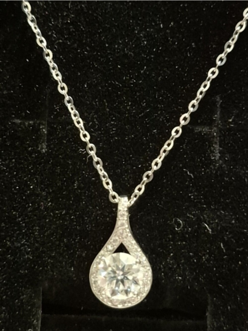 1.25 Carat In Total VVS1 Clarity D color Moissanite Diamond Necklace* New